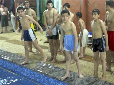 להישאר בשטח [צילום: AP]