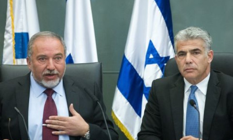 לפיד וליברמן. היעדרות מישיבות קבינט הקורונה [צילום: מרים אלסטר, פלאש 90]
