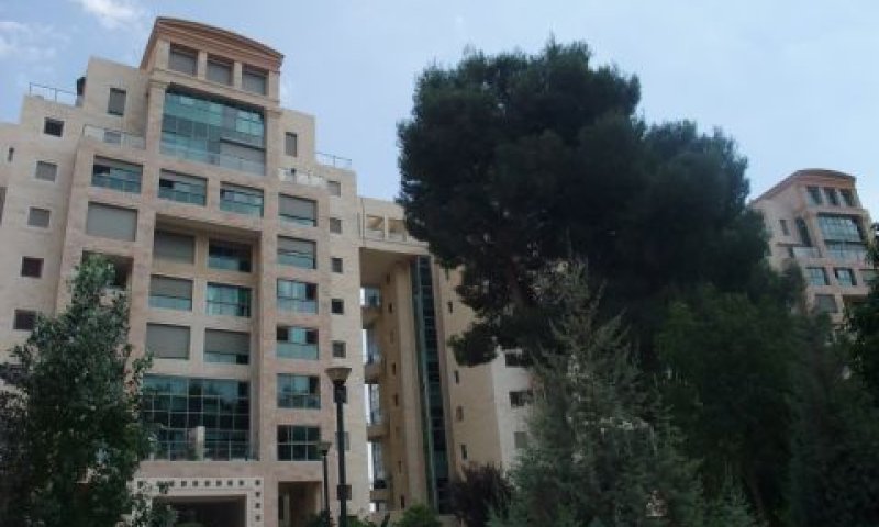 הולילנד. שמועות של חורצי לשון הרע