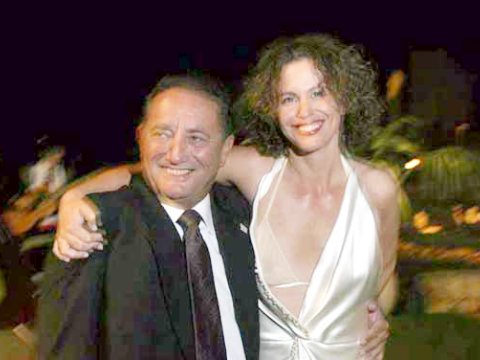 מימן. משתף את האורחים. בלי סודות.