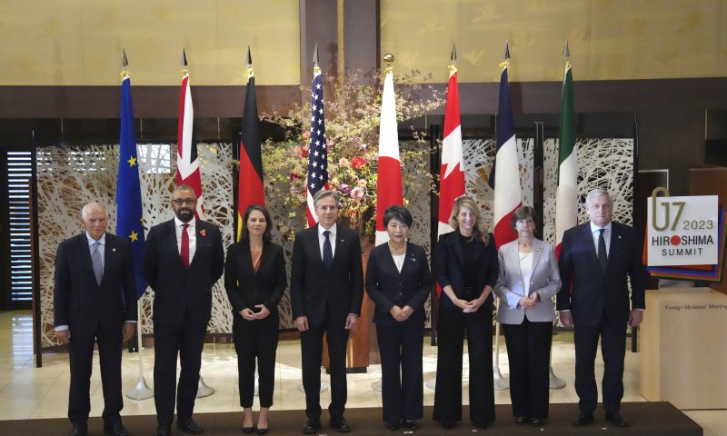 שרי החוץ של פורום G7. קריאה להידברות [צילום: יוג'ין הושיקו/AP]