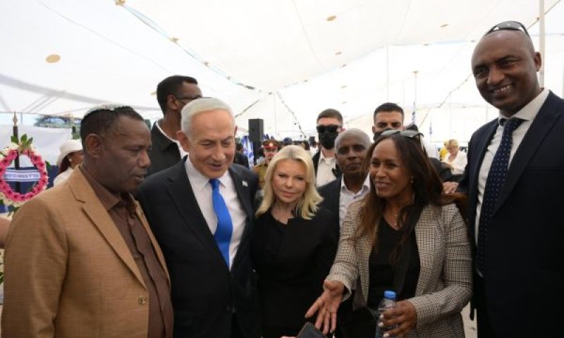 נתניהו בטקס [צילום: עמוס בן-גרשום/לע"מ]