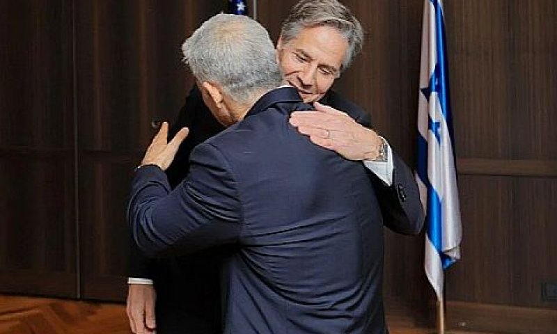 לפיד בפגישה עם בלינקן [צילום: עוז שכטר]