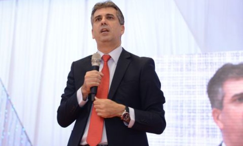 אלי כהן בוועידת פנים אל הצפון [צילום: ארז שטיינר]