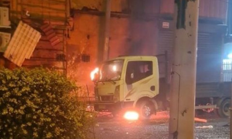 זירת הפיצוץ [צילום: שימוש לפי סעיף 27א לחוק זכויות יוצרים]