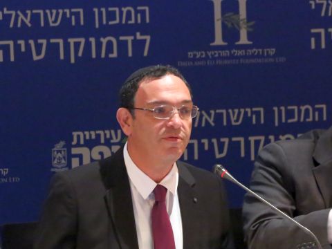 פירון. ערעור יסודות הדמוקרטיה [צילום: יוסי זמיר]