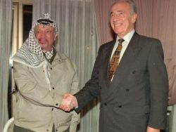 פרס וערפאת [צילום: AP]
