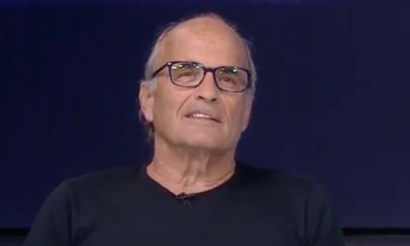 ריכטר. שוחח עם רובין [צילום: יוטיוב / דרכנו]