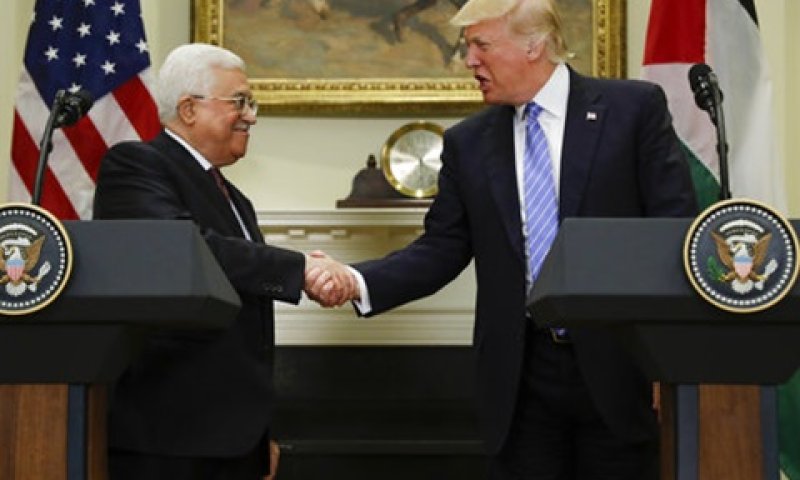 טראמפ ואבו מאזן בבית הלבן [צילום: אוון ווצ'י, AP]