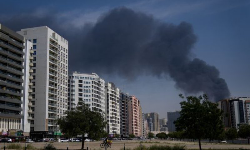 פגיעה באיחוד האמירויות [צילום: אלטף קדרי/AP]