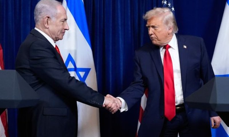 שני שליש ממצביעי ימין-מרכז רוצים שנתניהו יפרוש [צילום: אלכס ברנדון/AP]