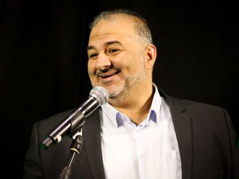 ח"כ עבאס. חוק מנוגד לדת [צילום: דוד כהן/פלאש 90]