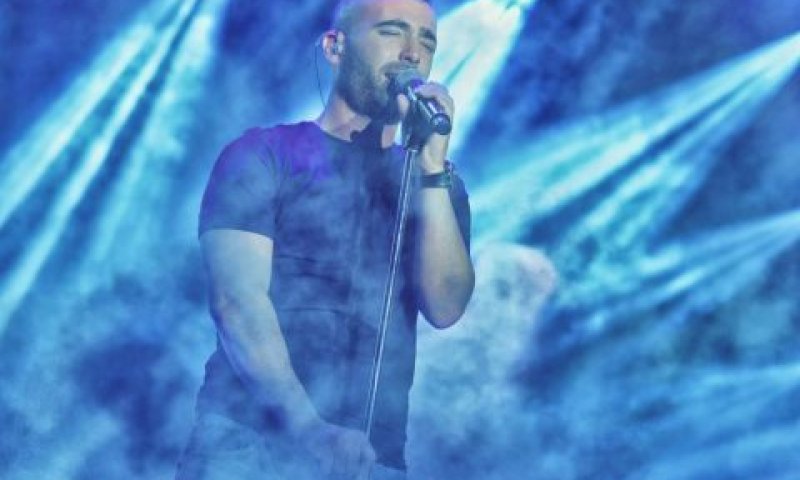 אדם. הסכם עם אופטיקנה [צילום: שרון רביבו]