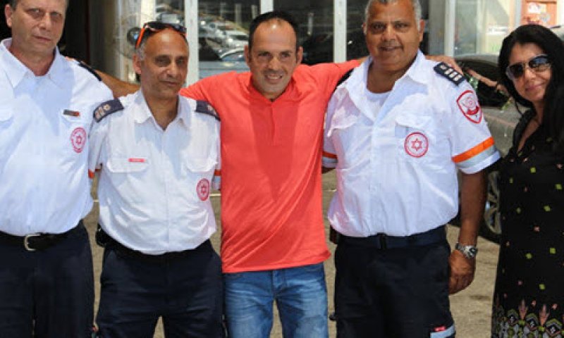 מפגש מרגש [צילום: דוברות מד"א]