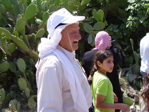 פליטי עמואס [עומר כרמון]