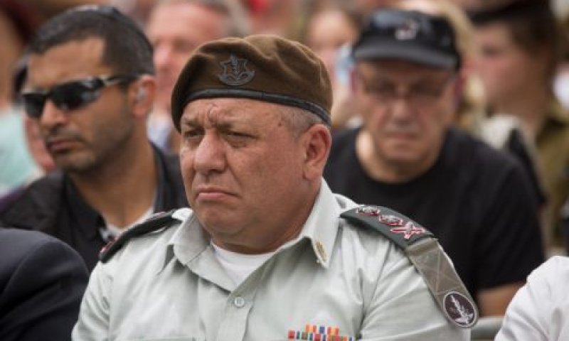 איזנקוט. ניסיון לשקם נזקים [צילום: מרים אלסטר/פלאש 90]