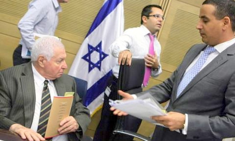 דוח ספציפי לשריפת הכרמל. מבקר המדינה לינדנשטראוס [צילום: פלאש 90]