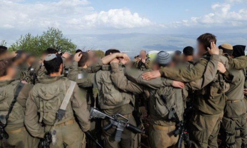 לוחמי גולני לפני הכניסה ללבנון [צילום: דובר צה"ל]
