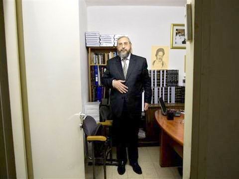 חבר-הכנסת חיים אמסלם. שוקל צעדיו [צילום: AP]