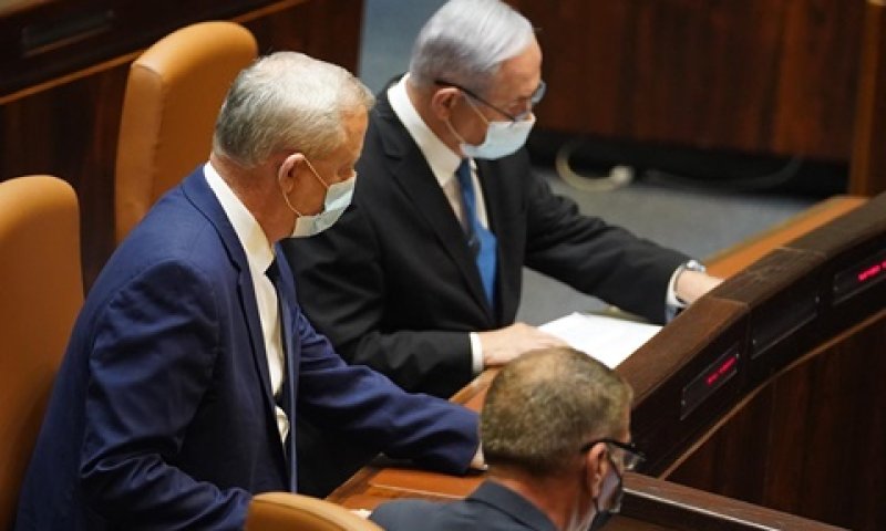 גנץ ונתניהו בהצבעות, הערב בכנסת [צילום: יהונתן סמיה, דוברות הכנסת]