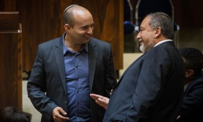 ליברמן ובנט. ההתגוששות נמשכת [צילום: הדס פרוש/פלאש 90]