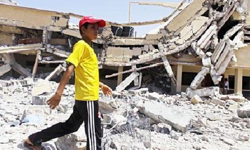 חורבות בזליטאן לאחר הפצצה של נאט"ו [צילום: AP]