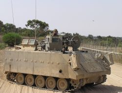 נגמ"ש ממוגן קסלר בעזה [צילום ארכיון: לידור שלמן]