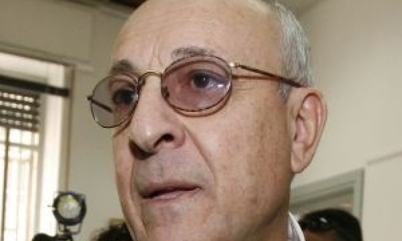 עו"ד מולכו. קופה רושמת [צילום: פלאש 90]