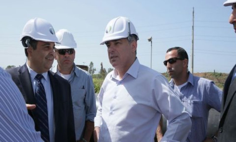 השר שטייניץ' במהלך הסיור [צילום: מירי שמעונוביץ']