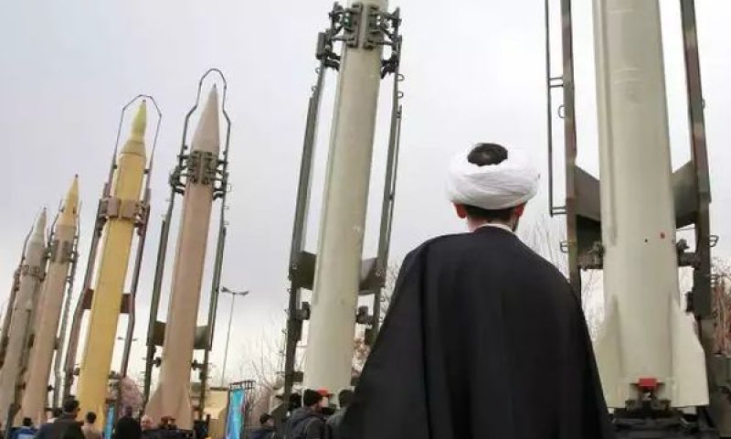 [צילום: AP/Vahid Salemi]