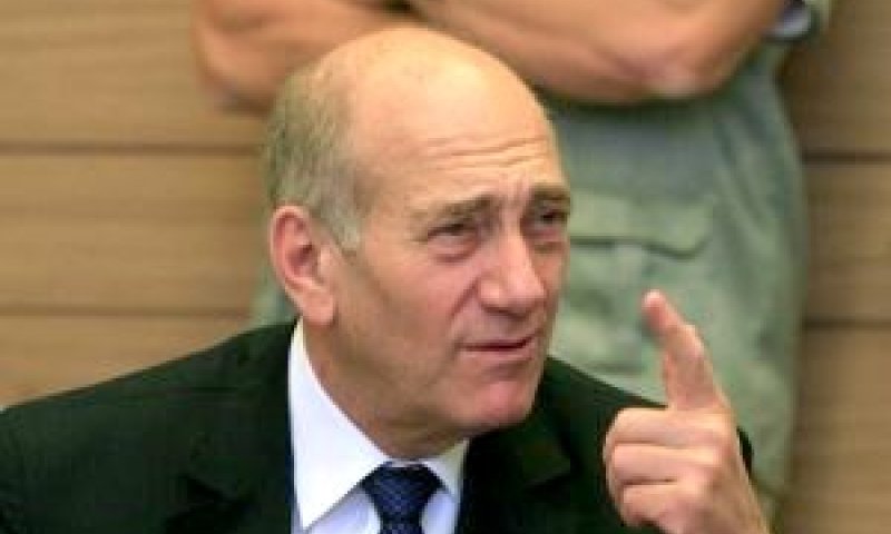 אולמרט. נוקט סחבת [צילום: פלאש 90]