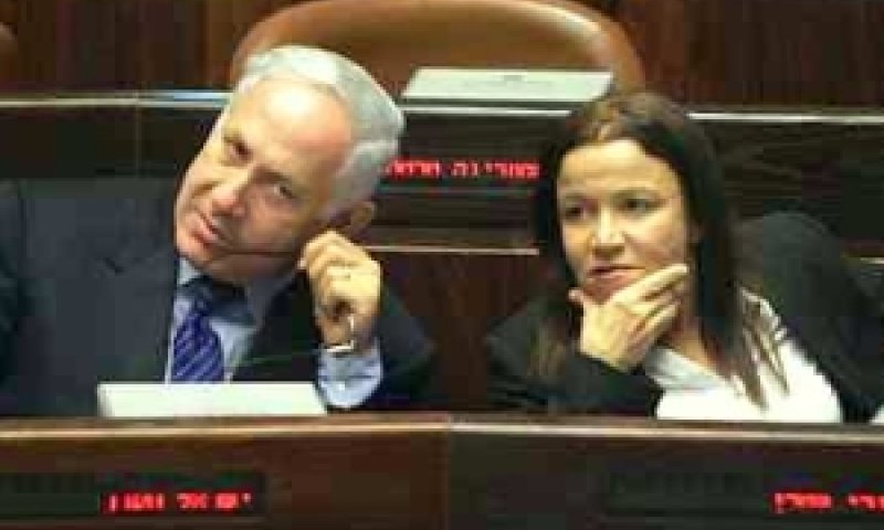 שלי יחימוביץ' ובנימין נתניהו. בראש הדירוג [צילום: פלאש 90]