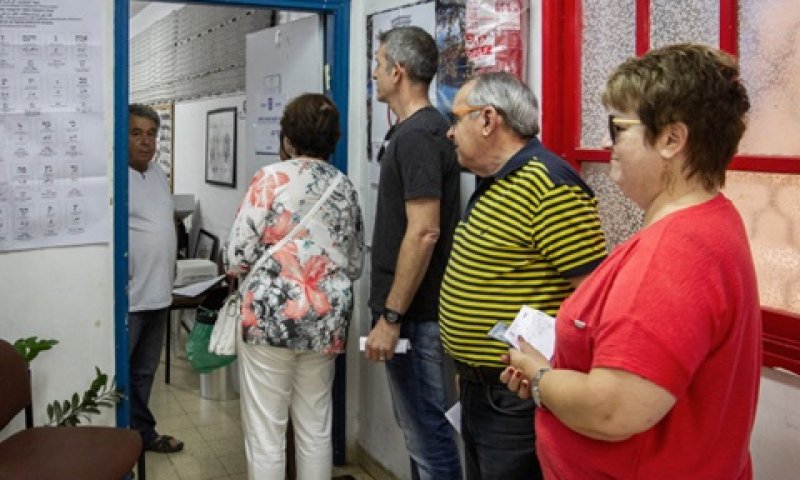 בעיה ראשונה: בניית המדגם [צילום: פלאש 90]