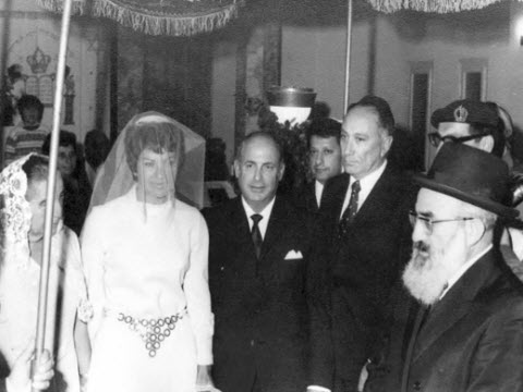 חתונתה של מרסל ניניו, מאסירי 'עסק הביש' [צילום: המרכז למורשת המודיעין]