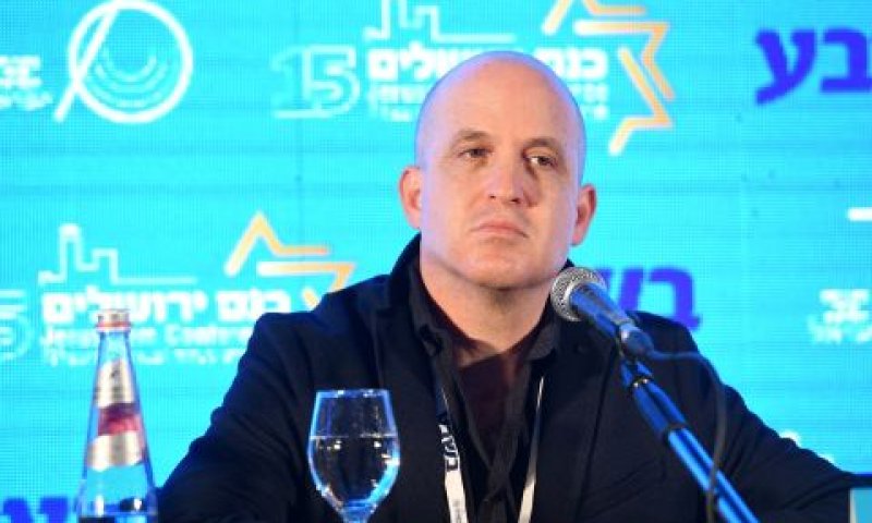קובלנץ. "הציג את הרשימה" [צילום: ישראל ברדוגו]
