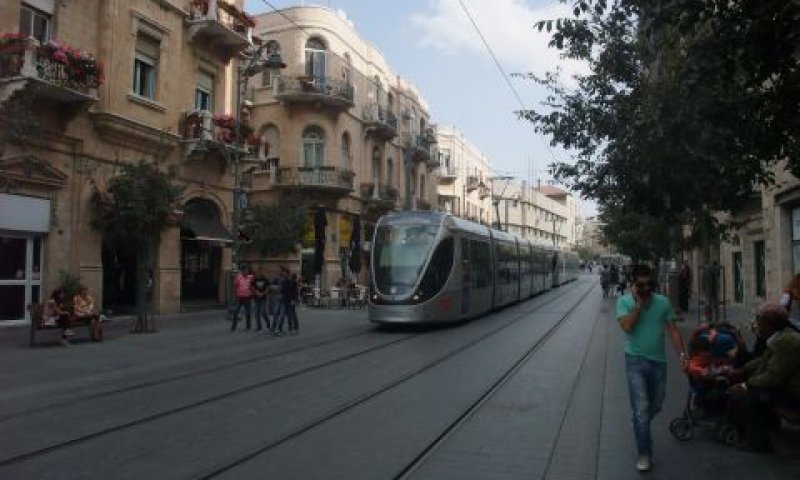 מאבטחי הרכבת עיכבו את המחבל [צילום: איתמר לוין]