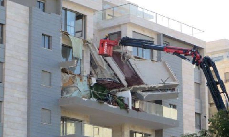 רק ארבעה מוטות [צילום: יואל בן-עזרא]