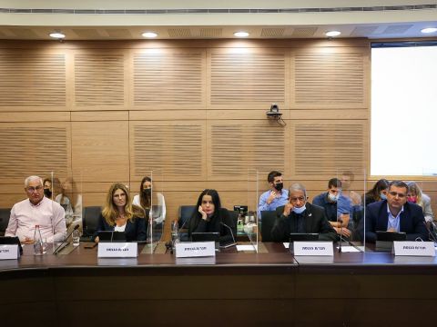 אופיר סופר, מאיר יצחק הלוי, יסמין פרידמן, לימור מגן תלם, מאזן גנאים [צילום: נועם מושקוביץ/דוברות הכנסת]