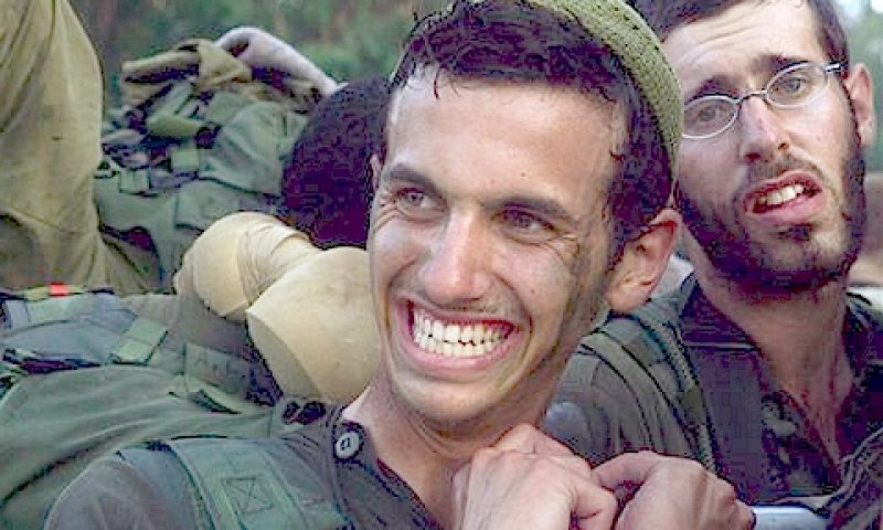 זקנים תקניים [צילום: AP]