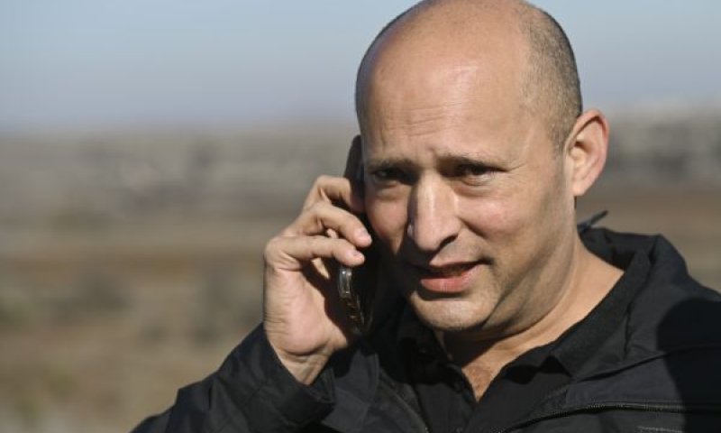 בנט. חש ברע במהלך אימון כושר [צילום: מיכאל גלעדי/פלאש 90]