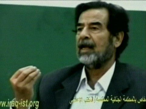סדאם חוסיין, נחקר [AP]