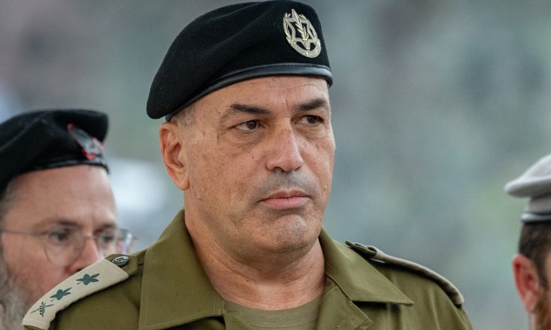 זמיר. 10 דגלים אדומים [צילום: חיים גולדברג/פלאש 90]