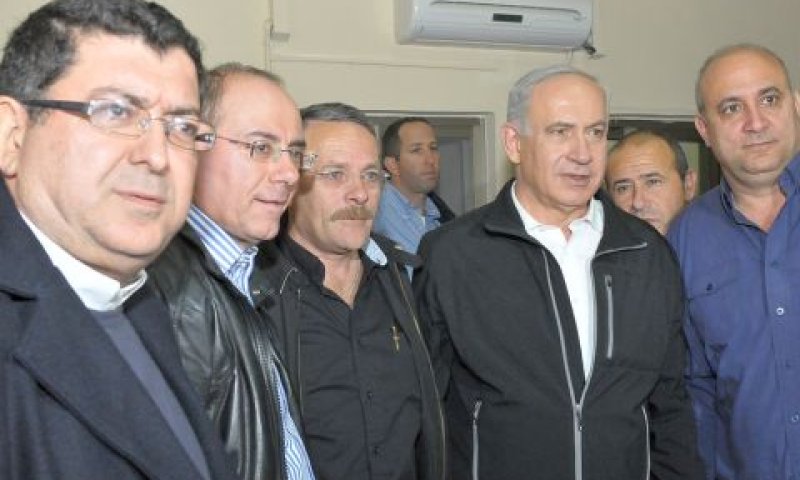 בנימין נתניהו וסילבן שלום בפגישה עם ראשי הוועדים