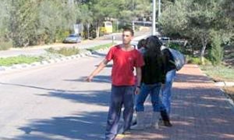 טרמפים יש לא רק בכביש [צילום: מ"א משגב]