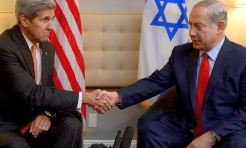 נתניהו וקרי. ינסו להגיע להבנות [צילום: אבי אוחיון / לע"מ]