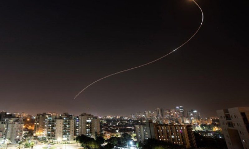 אזעקה נשמעה גם ברחובות [צילום: טאי צבן]