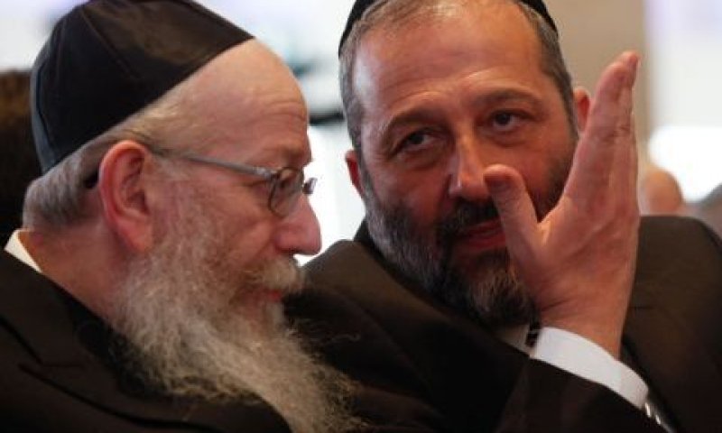דרעי וליצמן. יצמצמו עבודות בשבת? [צילום: פלאש 90]