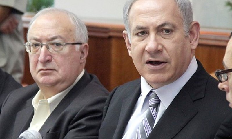 נתניהו וטרכטנברג בישיבת הממשלה [צילום: פלאש 90]