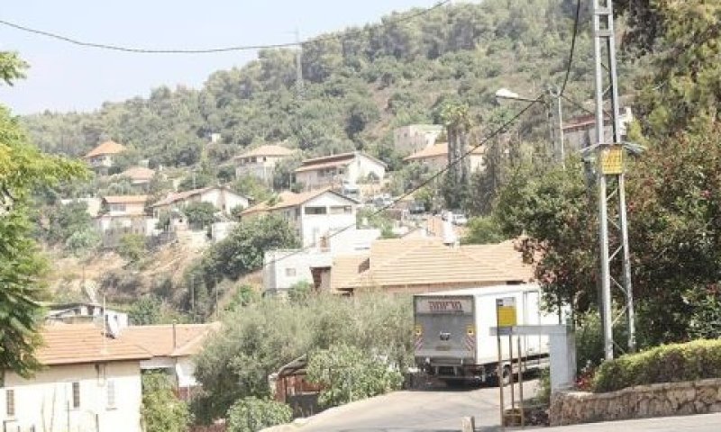כסלון. ייזום ובנייה