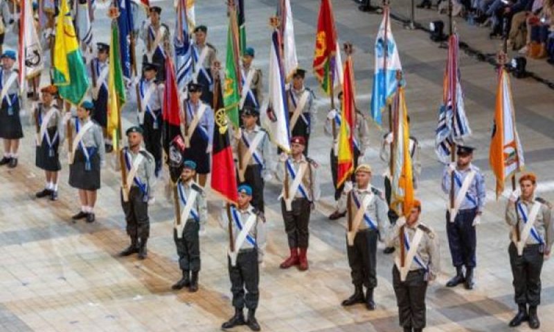 טקס הדלקת המשואות בהר הרצל [צילום: יונתן זינדל/פלאש 90]